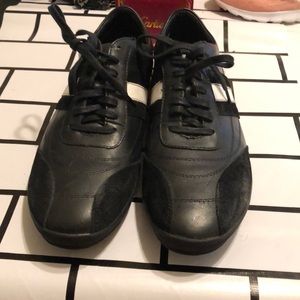 Kenneth Cole Reaction sneakers